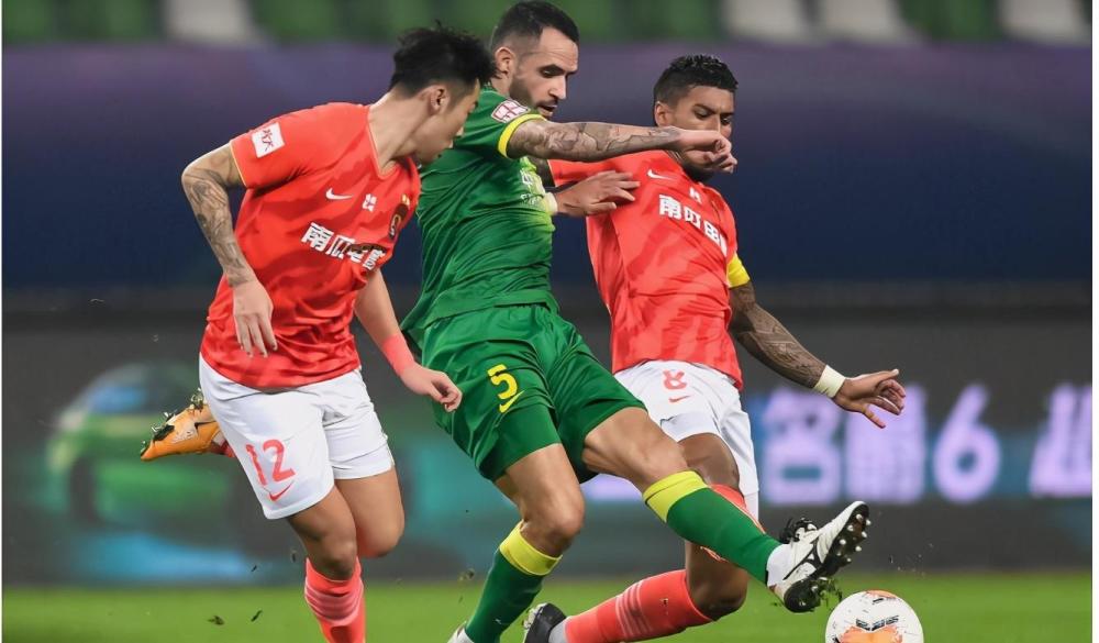 开云体育直播-葡超赛前再迎强敌，纽卡斯尔更衣室发声，主帅态度：质疑声仍在，阵容厚度经受考验的简单介绍