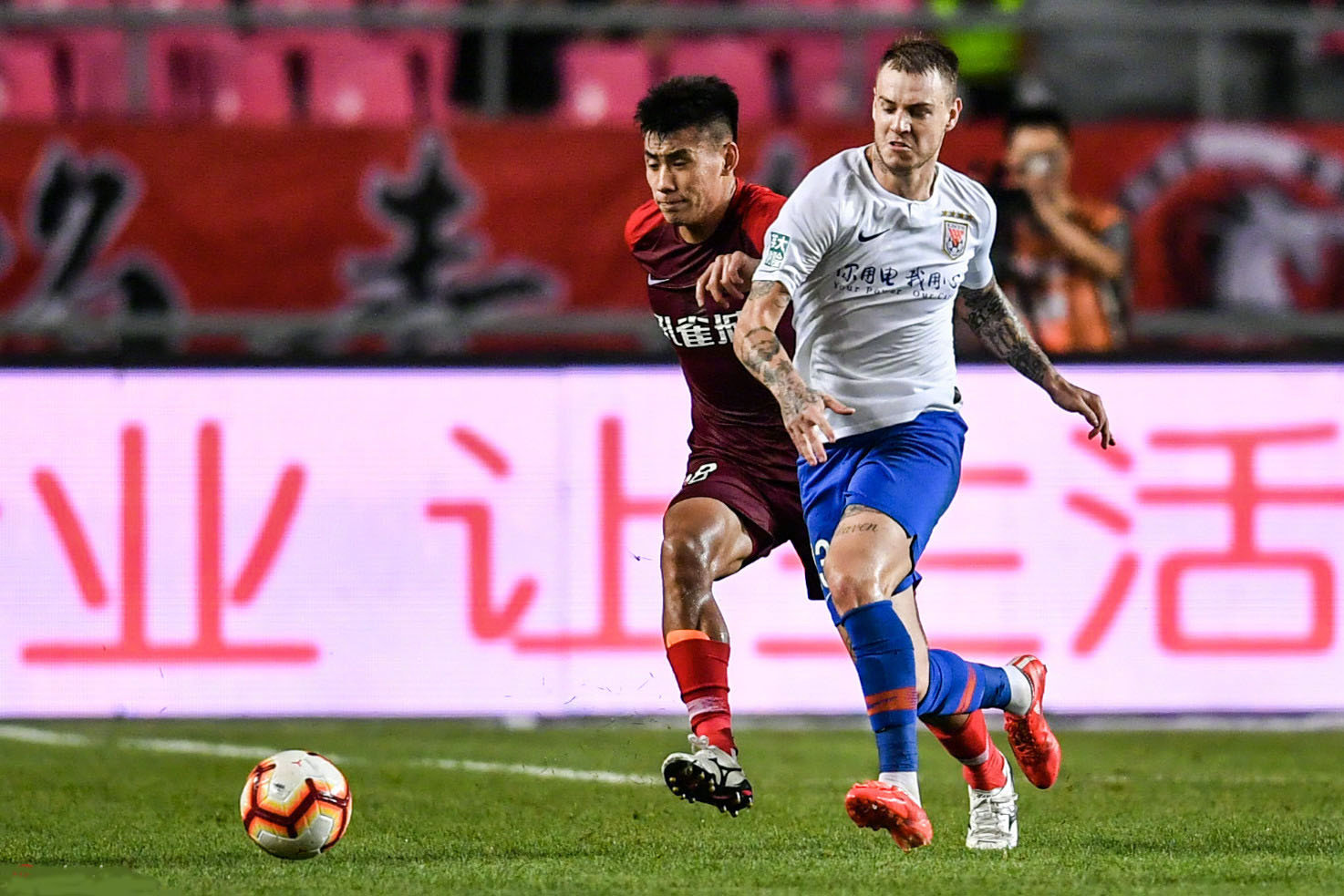 开云体育直播-关于集结日新疆广汇止住颓势：中超节点到来，话题不断，更衣室氛围转暖的信息