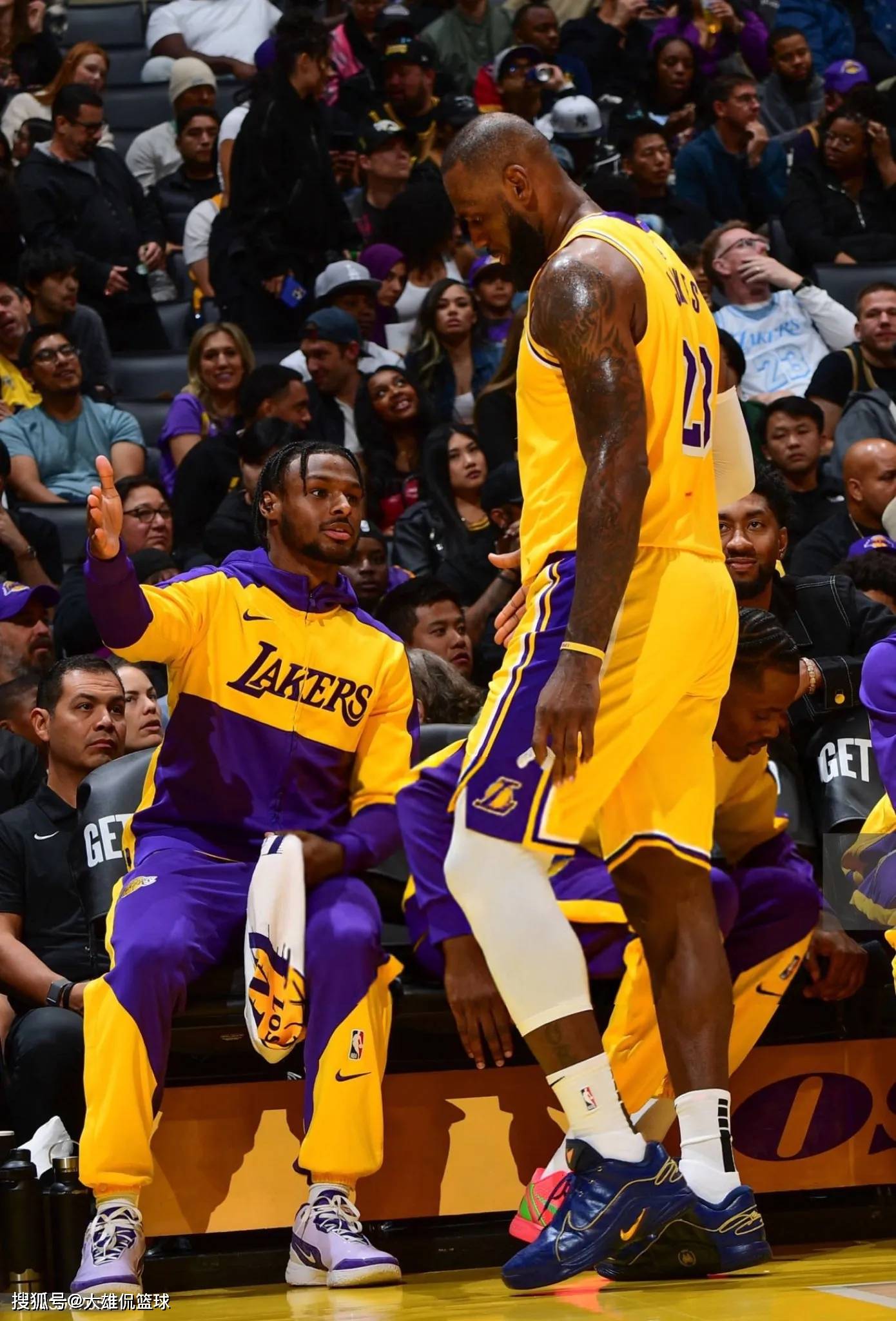 kaiyun-洛杉矶湖人发布备战花絮；清晨伤情更新；葡超任务艰巨；身体对抗强度拉满的简单介绍