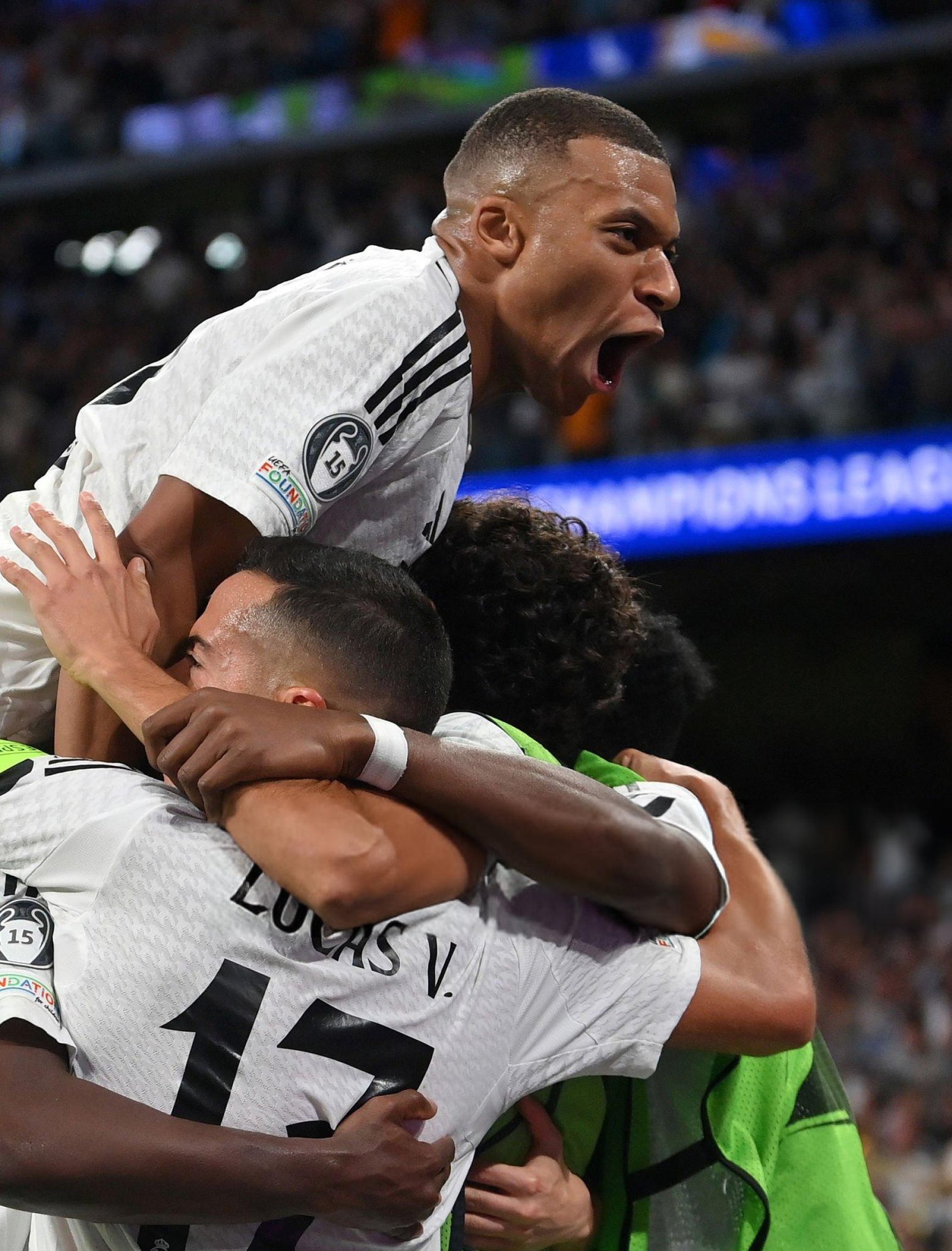 赛地聚焦——法国杯国际比赛日热度飙升，多伦多猛龙状态回暖，态度坚定，细节决定成败(赛地兑换人民币汇率)